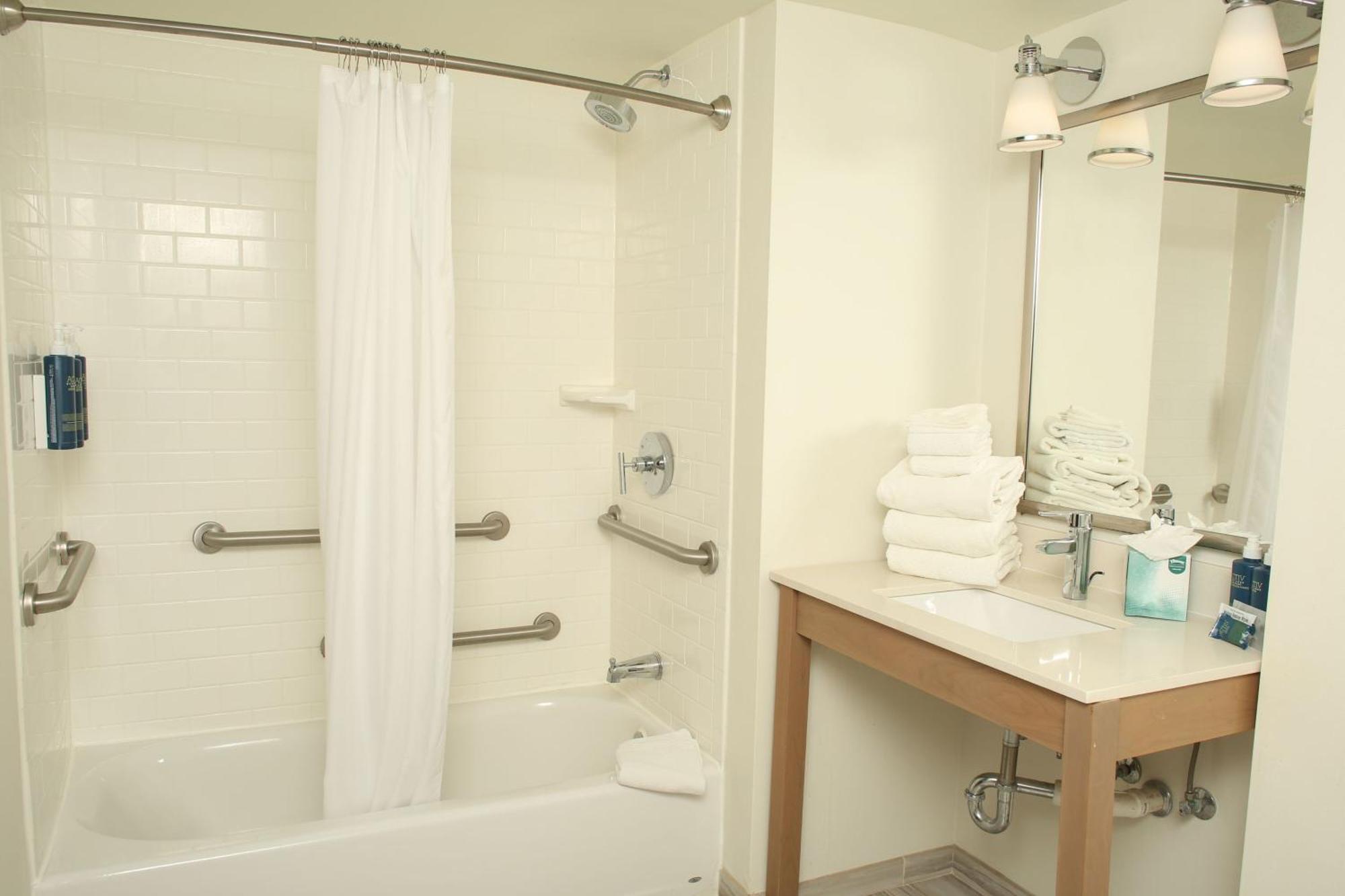 Four Points By Sheraton Midland Luaran gambar