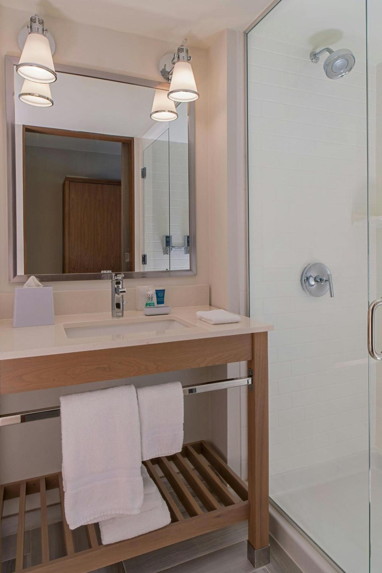 Four Points By Sheraton Midland Luaran gambar