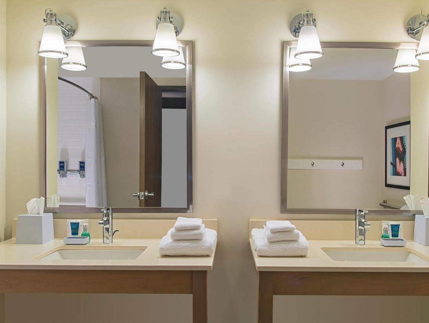 Four Points By Sheraton Midland Luaran gambar